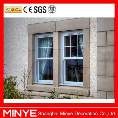 客室機能のための風性 UPVC/PVC垂直滑り窓グリル設計