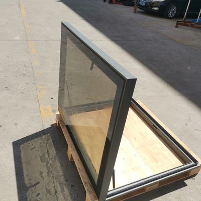 モダンなスタイル アルミ合金プロフィールのためのスムーズな完成バルコニー屋根の窓のスライライト