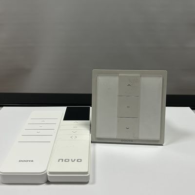 垂直開きパターン天窓で自然照明と換気を改善する