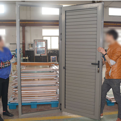 手動または電気調節可能な改善された換気 アルミ合金水洗式ドアシャッター