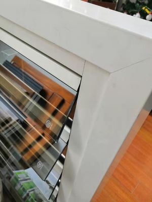 アルミローバー・シャッター エステティックと換気のための窓 カスタマイズされた色で