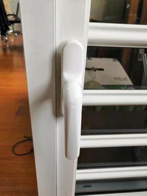 アルミローバー・シャッター エステティックと換気のための窓 カスタマイズされた色で
