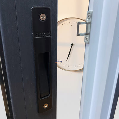 プラスティックフレーム ハリケーン防止 UPVC スライディングウィンドウとスクリーン ISO9001 CE 認証