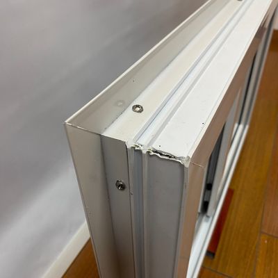 キッチン モダンデザイン UPVC スライド窓 高風力抵抗と防音