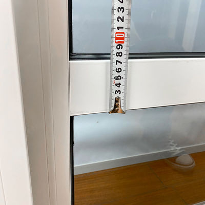1.4mm プロファイルの厚さ 二重ガラスの二重加熱ガラス アルミ合金 スライディングウィンドウ